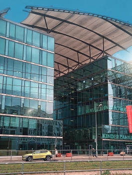 Deutsche_Med_copyright_JV_Balmat